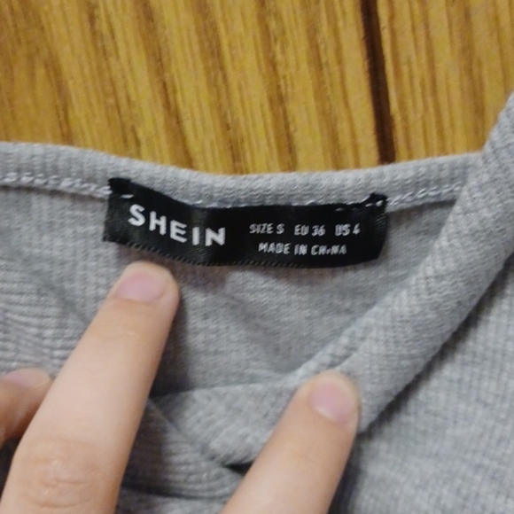 Grey SHEIN crop - Picture 3 of 3